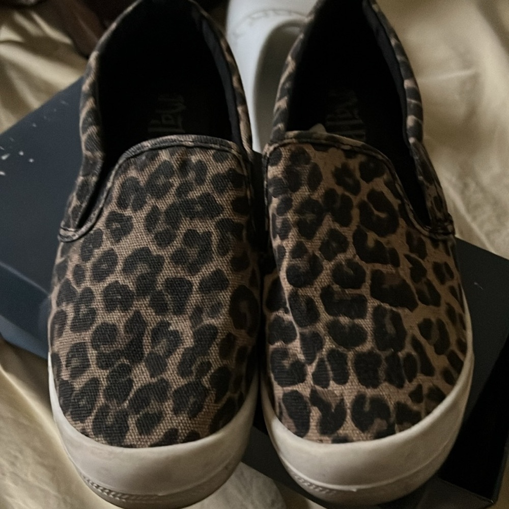 Cheetah slip on’s